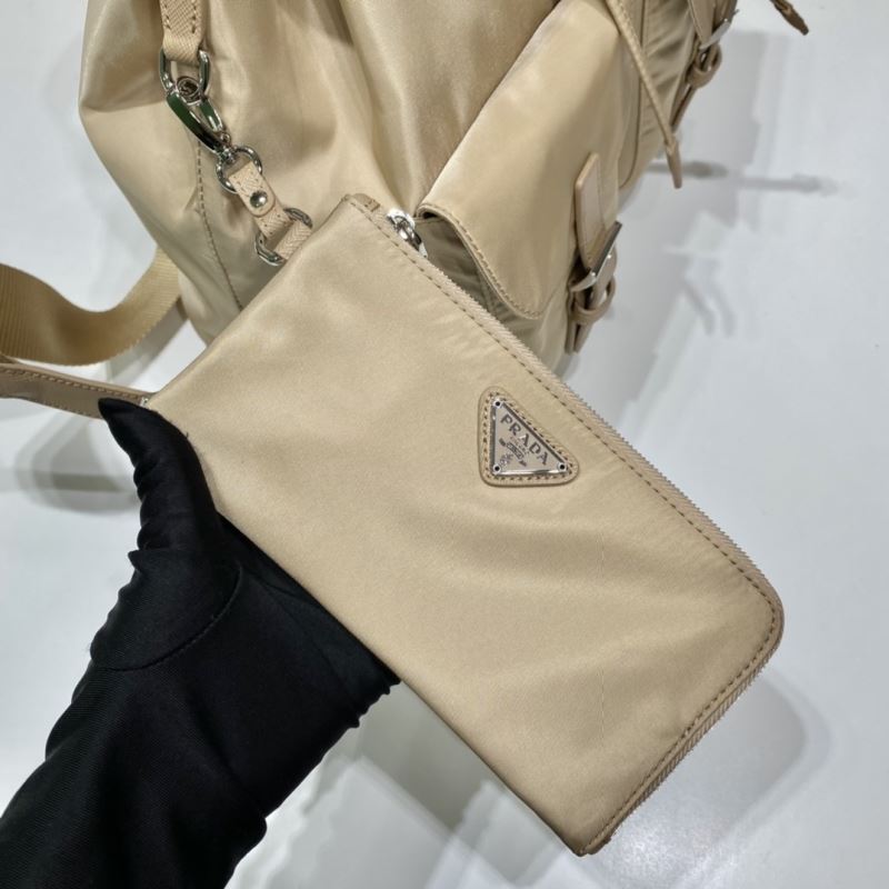 Pra*a backpacks